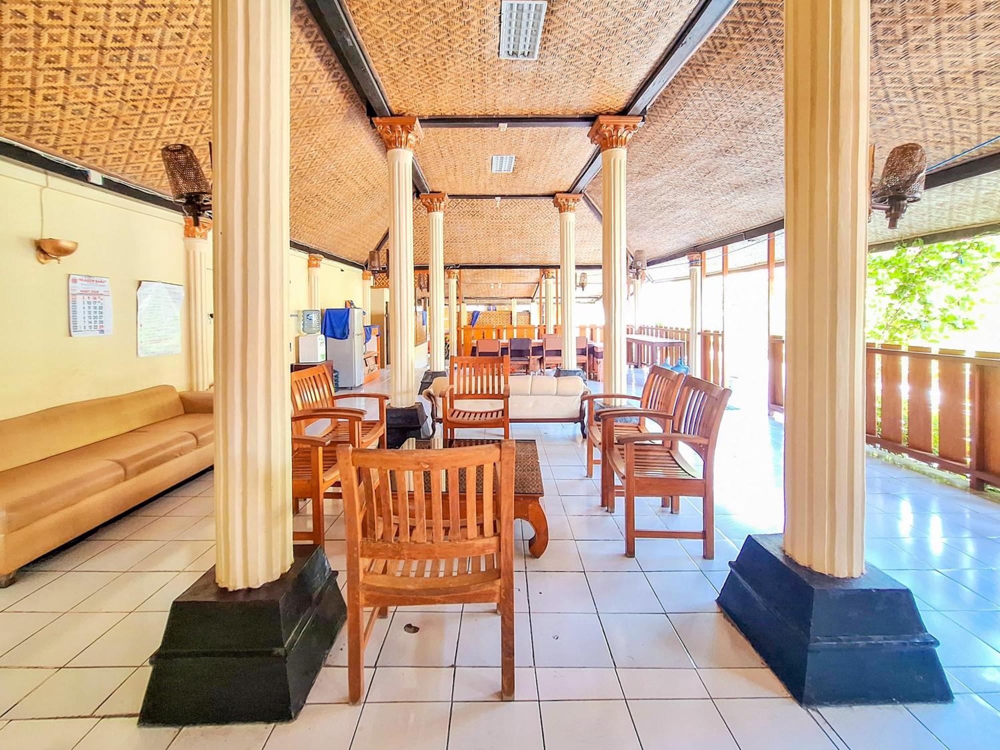 Hotel Family Syariah 1 Parangtritis Redpartner Exterior foto